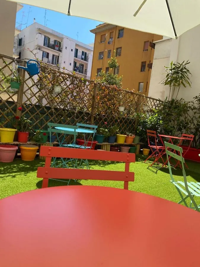 Olive Tree 0*, Bari İtalya
